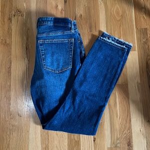 NWT A&F High Rise Slim Jeans- 29L